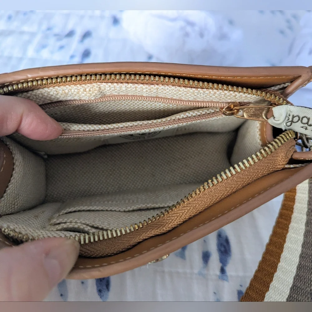 Spartina Brown Wristlet, NWOT
